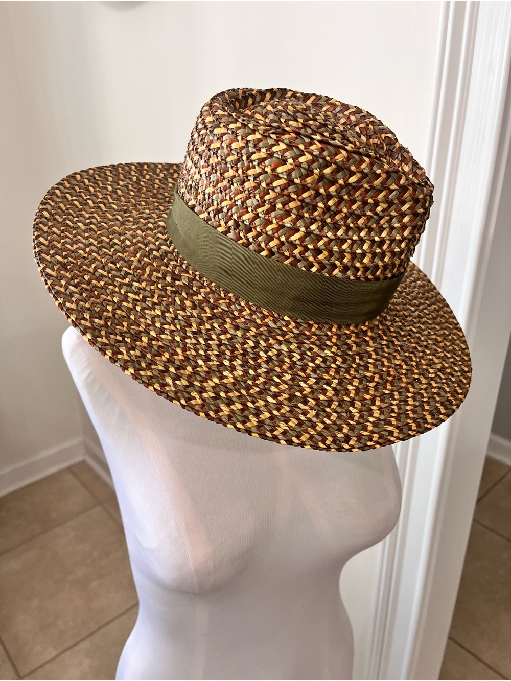 Brixton Multicolor Braided Straw Sun Hat with Olive Band Women’s S Beach Resort